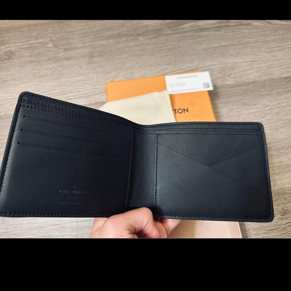 SOLD - Louis Vuitton Multiple Black Wallet - Picture 4 of 5